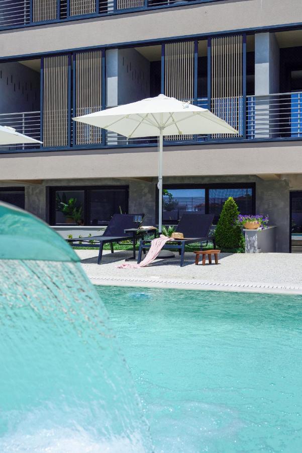 Anassa Butik Living Nikiti Aparthotel Bagian luar foto
