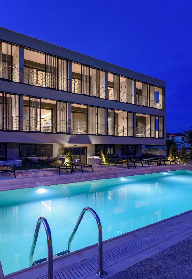 Anassa Butik Living Nikiti Aparthotel Bagian luar foto
