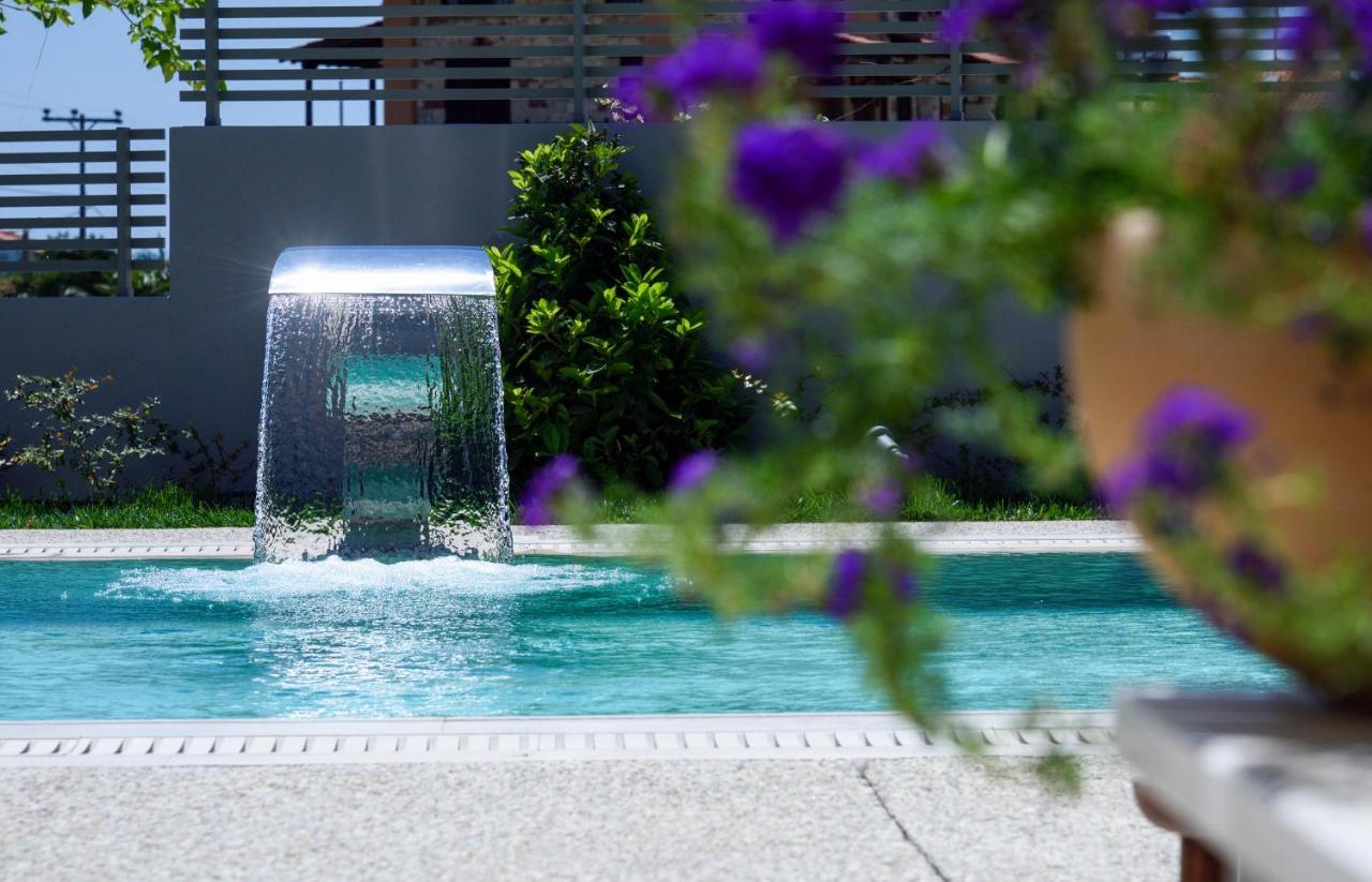 Anassa Butik Living Nikiti Aparthotel Bagian luar foto