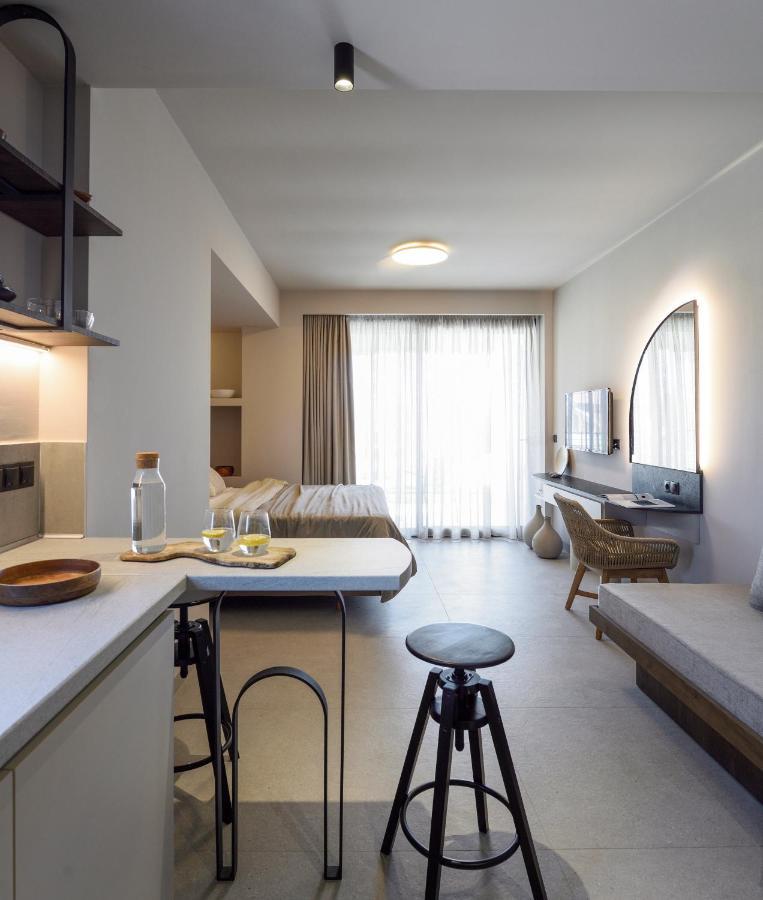 Anassa Butik Living Nikiti Aparthotel Bagian luar foto