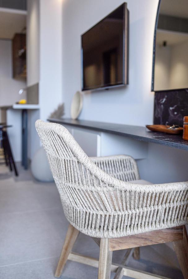 Anassa Butik Living Nikiti Aparthotel Bagian luar foto